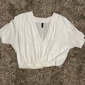 Blouse with opening on the front